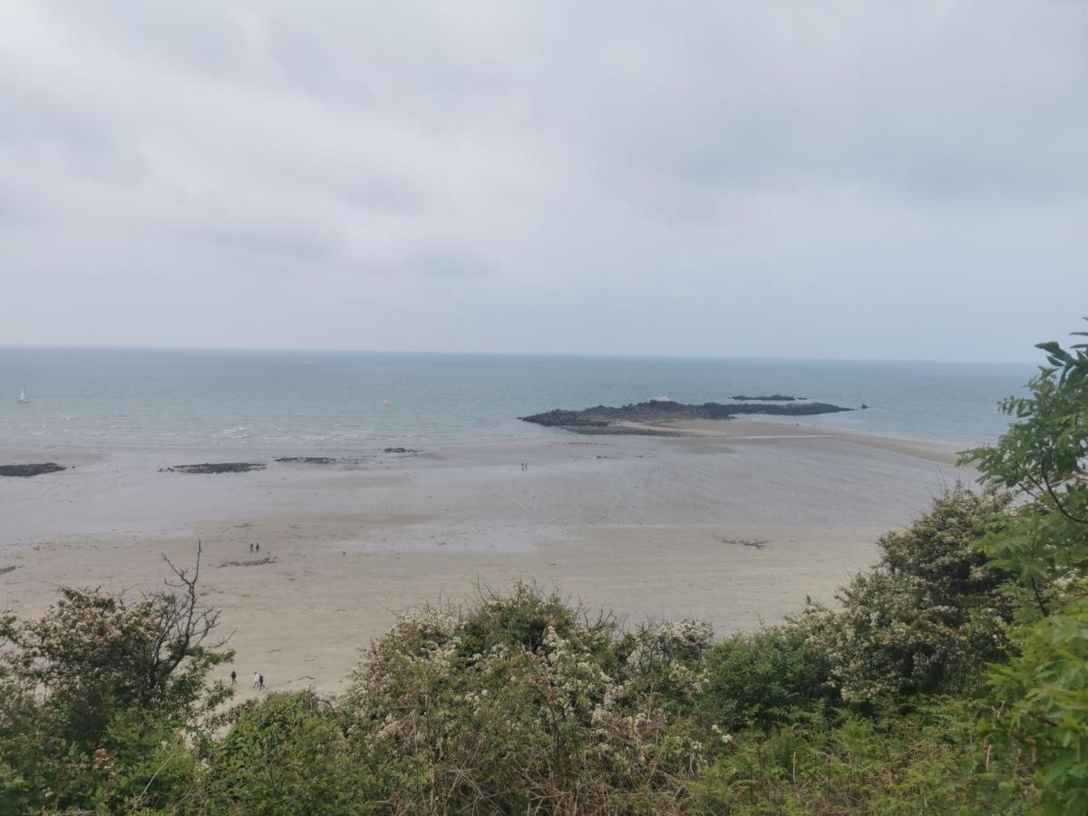 Un Havre De Paix Villa La Méaugon Kültér fotó